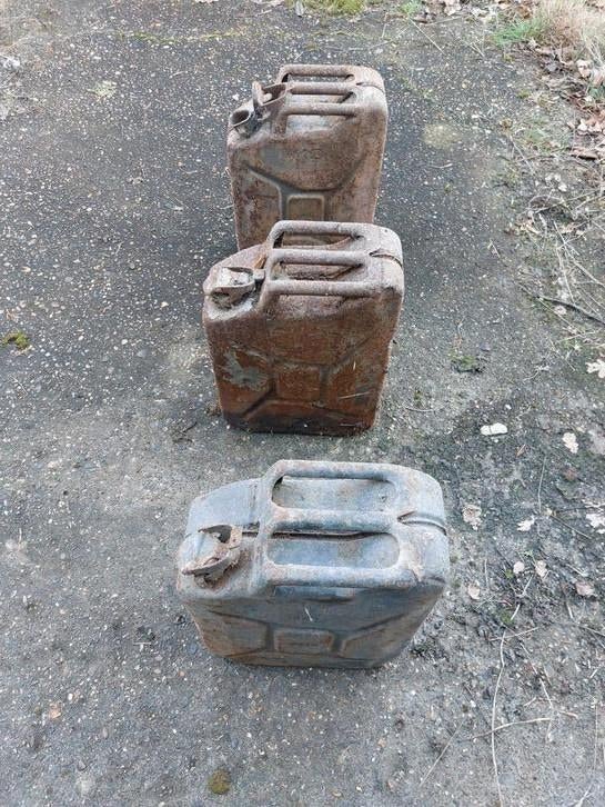 Jerrycan - 3 stuks (1944-1948-?), Ophalen