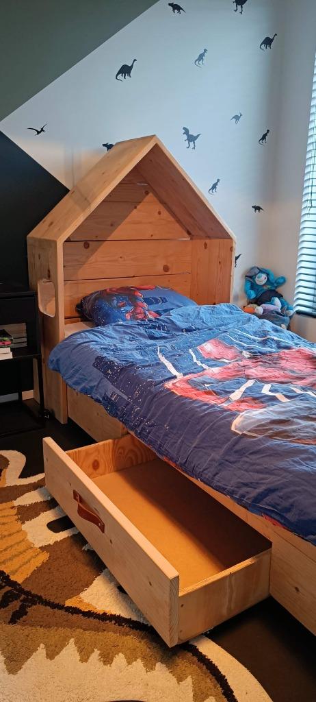 Houten kinderbed, Ophalen, Zo goed als nieuw, 180 cm of meer, 100 cm of meer
