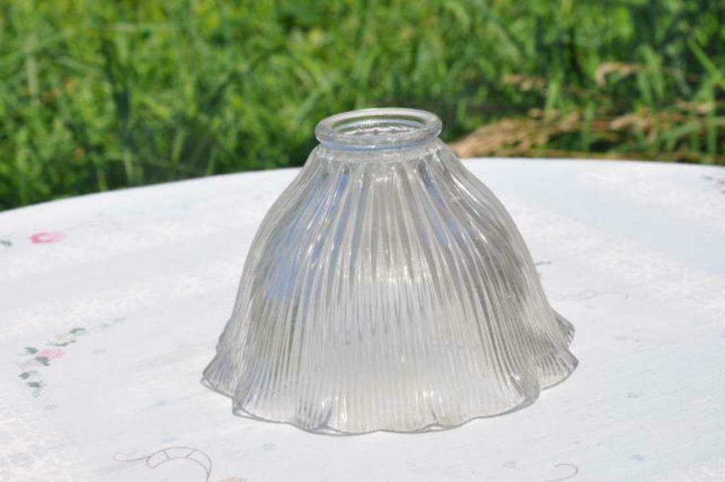 §  abat jour en verre forme parapluie, Enlèvement ou Envoi