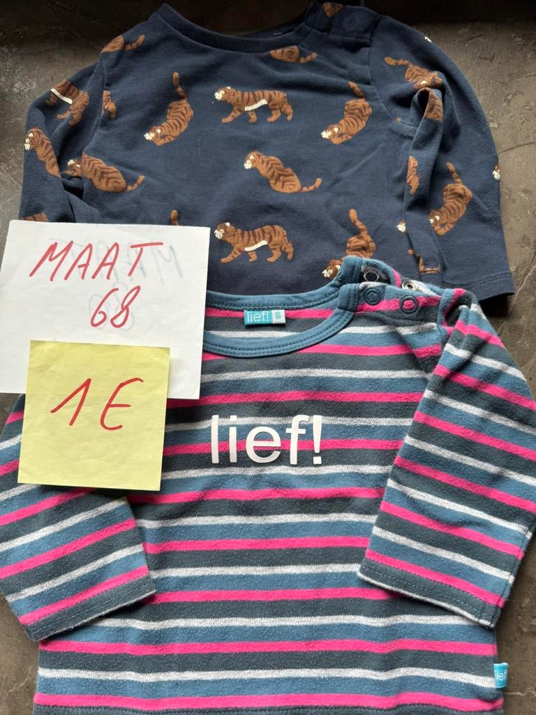 2 t-shirts - taille 68, Enlèvement ou Envoi, Utilisé