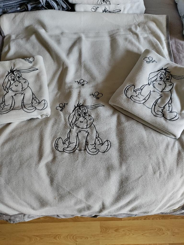 Fleece deken Eeyore, Kinderen en Baby's, Ophalen of Verzenden, Zo goed als nieuw, Deken