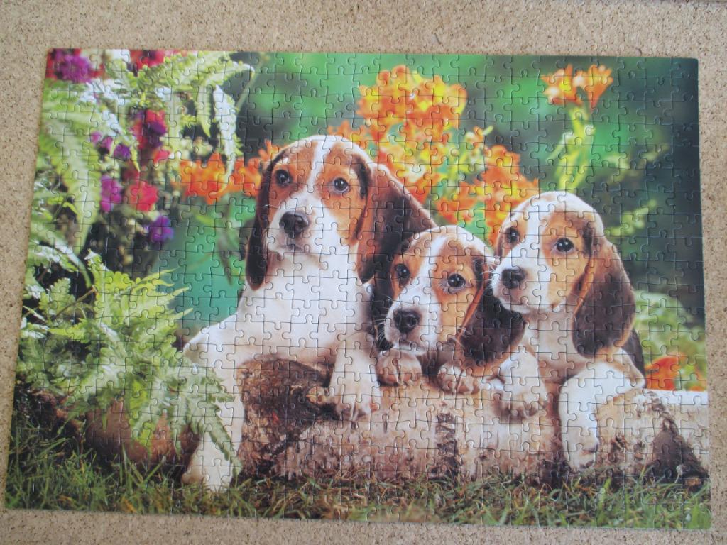 puzzel 500 happy party hondjes, Enlèvement ou Envoi, 500 à 1500 pièces, Utilisé, Puzzle