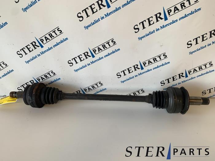Arbre de transmission arrière gauche d'un Mercedes C-Klasse, Enlèvement ou Envoi, 3 mois de garantie, Utilisé, Mercedes-Benz