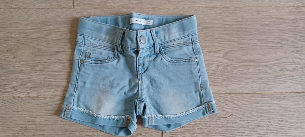 T-shirts en shorts maat 104 (meisjes), Ophalen of Verzenden, Zo goed als nieuw, Meisje