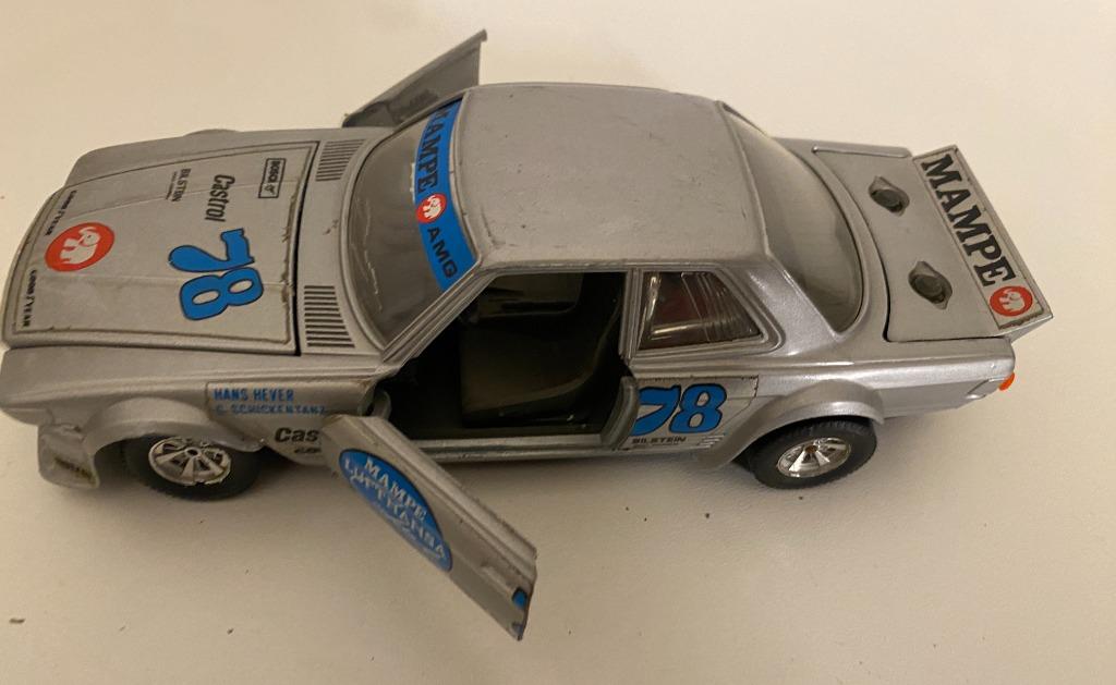 Modèle réduit de la Mercedes-Benz 450 SC Rally 1/24 Burago, Hobby & Loisirs créatifs, Enlèvement ou Envoi, Utilisé, Voiture, Burago