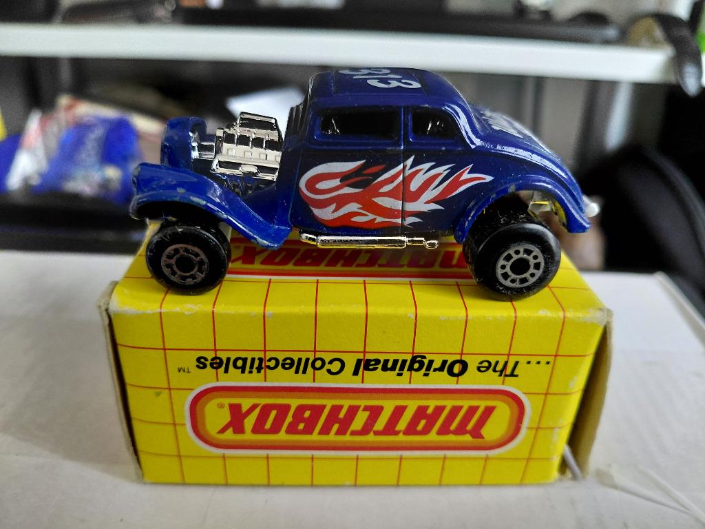 Boîte américaine rouge Matchbox 69f Willys Street, Hobby & Loisirs créatifs, Voitures miniatures | Échelles Autre, Comme neuf