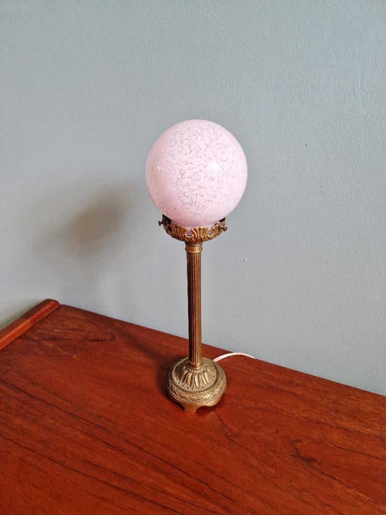 Tafellamp in verguld brons en roze gespikkeld glas, Antiek en Kunst, Ophalen of Verzenden