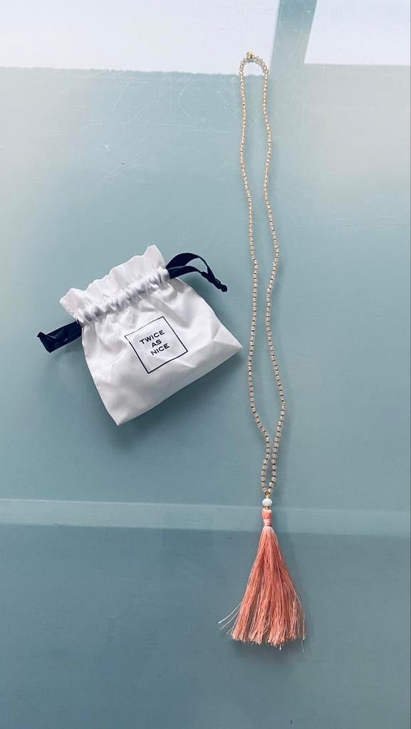 Zalmkleurige pareltjes ketting  met fluch 55 cm, Ophalen of Verzenden