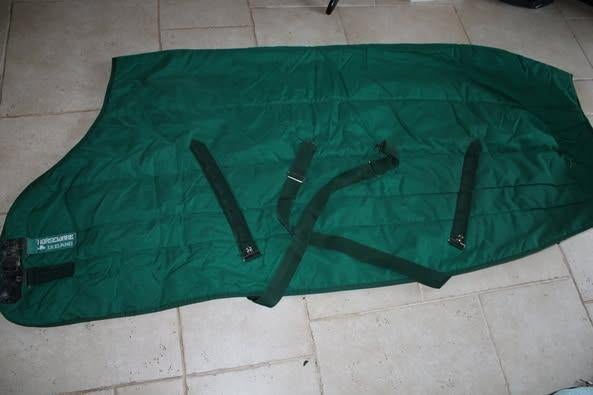 Couverture verte "HORSEWARE) (T 145), Ophalen, Gebruikt, Deken