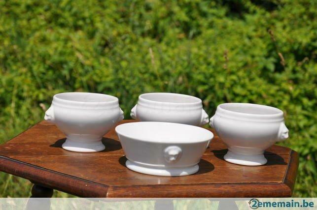 3 bols + plat faience blanche neuf tête de lion, Maison & Meubles, Enlèvement ou Envoi, Neuf