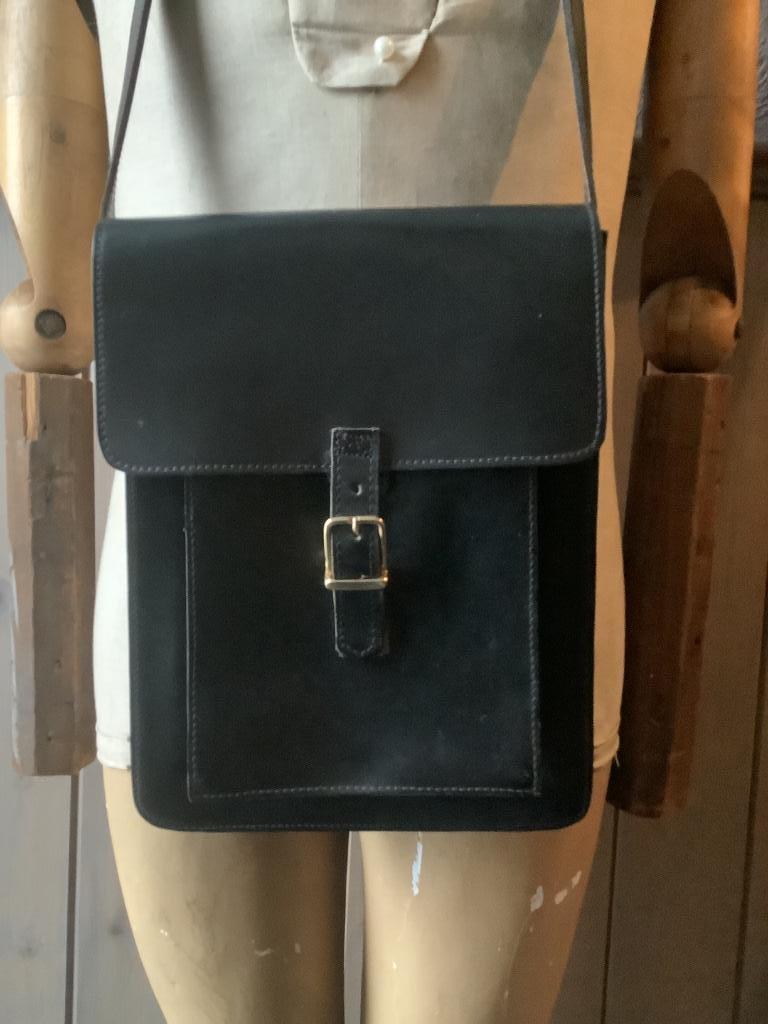 Vintage handtasje, Enlèvement