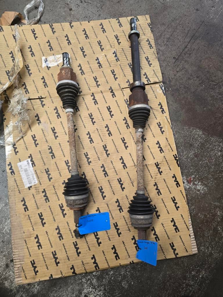 Aandrijfas Renault Kangoo 1.5 DCI.   JR5391, Ophalen of Verzenden, Renault