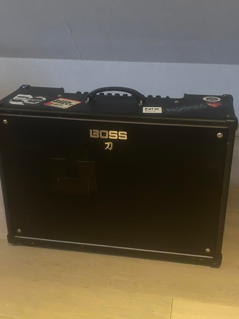 Boss Katana 100 watt gitaar versterker, Muziek en Instrumenten, Ophalen, Zo goed als nieuw, Gitaar