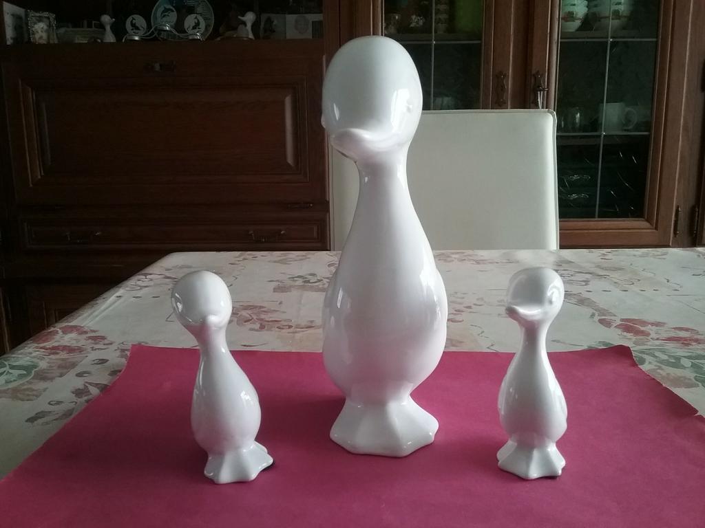 Grote witte porseleinen eend met 2 kleintjes, Enlèvement, Comme neuf