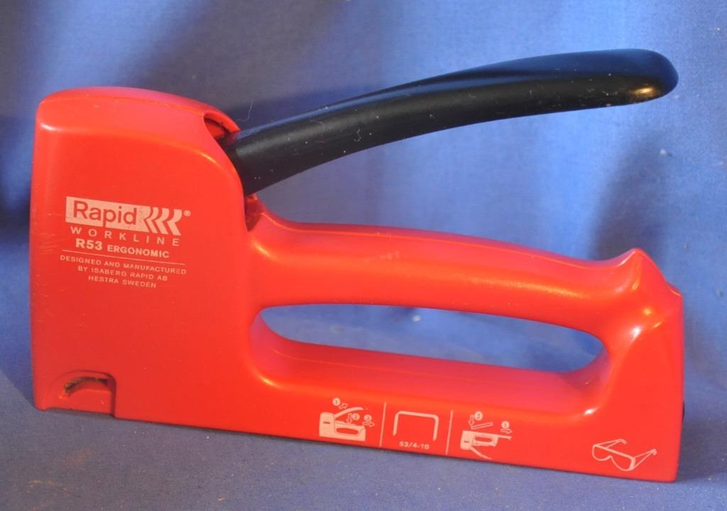 agrafeuse rapid R53 ergonomique pour bricolage, Hobby en Vrije tijd, Knutselen, Zo goed als nieuw, Knutselwerk, Ophalen of Verzenden