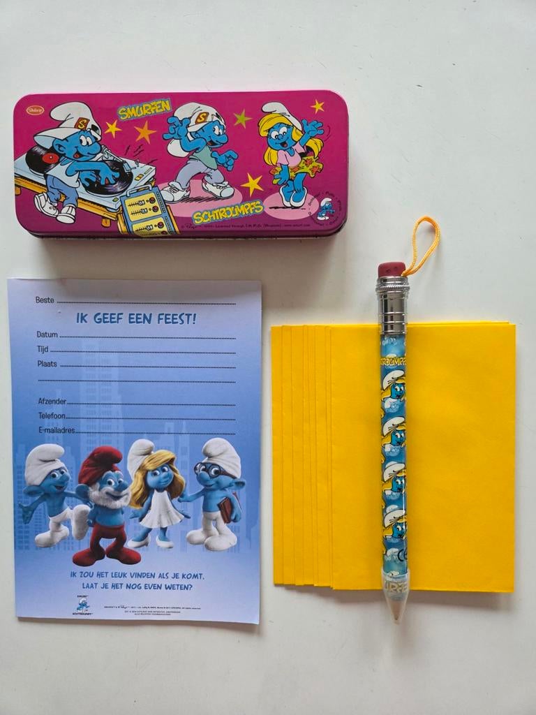 10 invitations + une boîte en fer blanc représentant des Sch, Enlèvement ou Envoi, Utilisé
