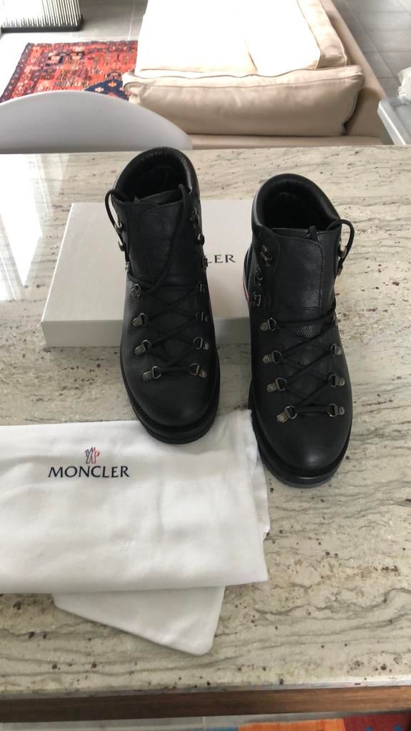 MONCLER bottines en cuir 43, Vêtements | Hommes, Enlèvement ou Envoi, Neuf, Noir