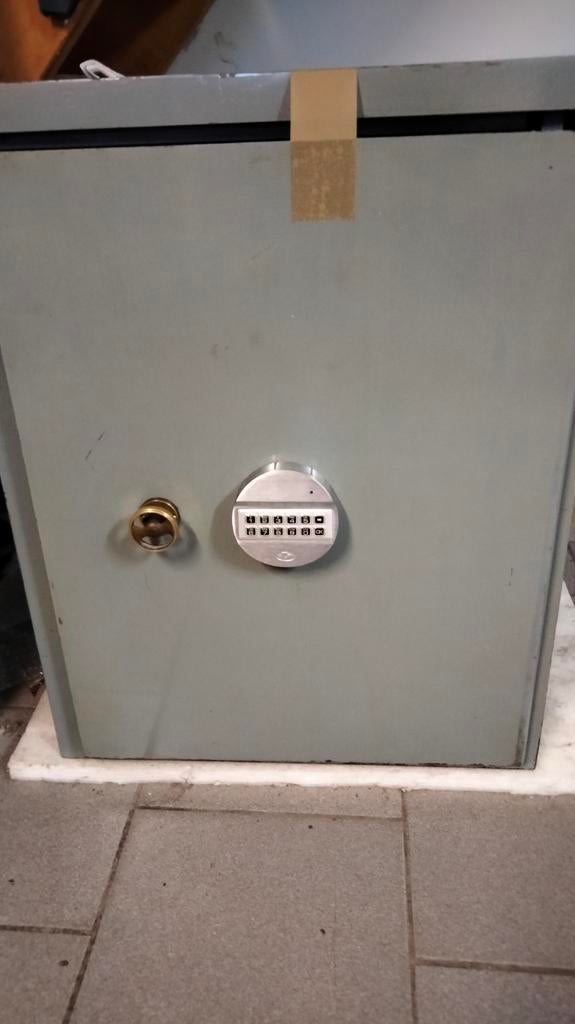 Brandkast / kluis, Ophalen, Brandkast