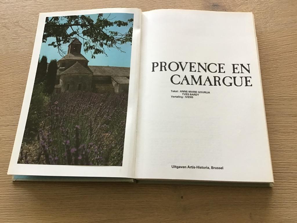 BOEK v.De Provence en de Camargue TOP land,de moeite waard, Boeken, Europa, Ophalen of Verzenden, Zo goed als nieuw, Reisgids of -boek