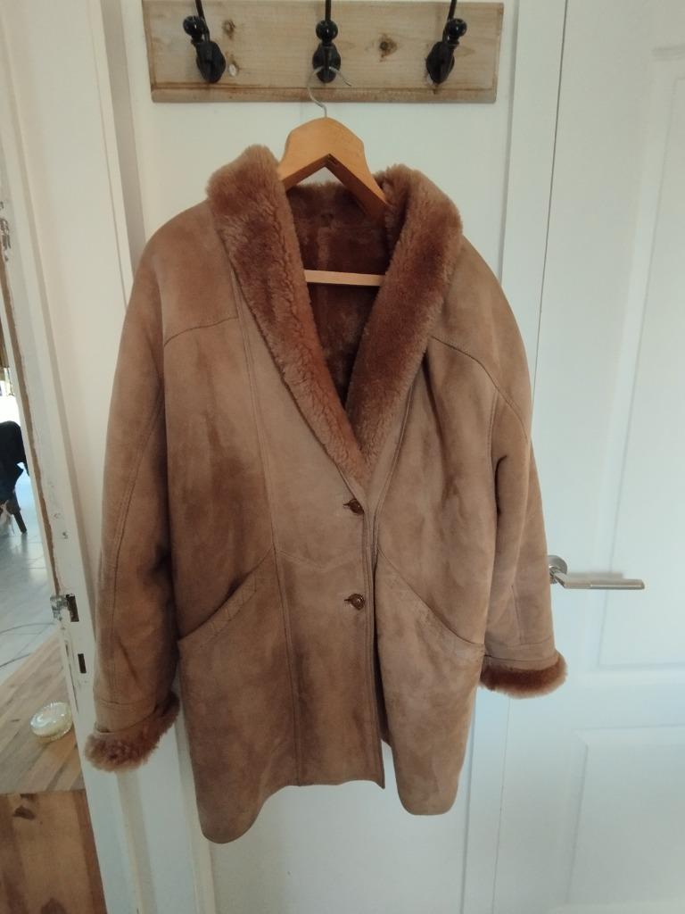 Mantel mouton retourné agneau, Enlèvement ou Envoi, Comme neuf, Taille 46/48 (XL) ou plus grande, Beige