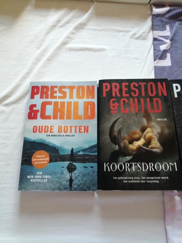 Thrillers 1x PRESTON & CHILD, Boeken, Ophalen of Verzenden, Zo goed als nieuw