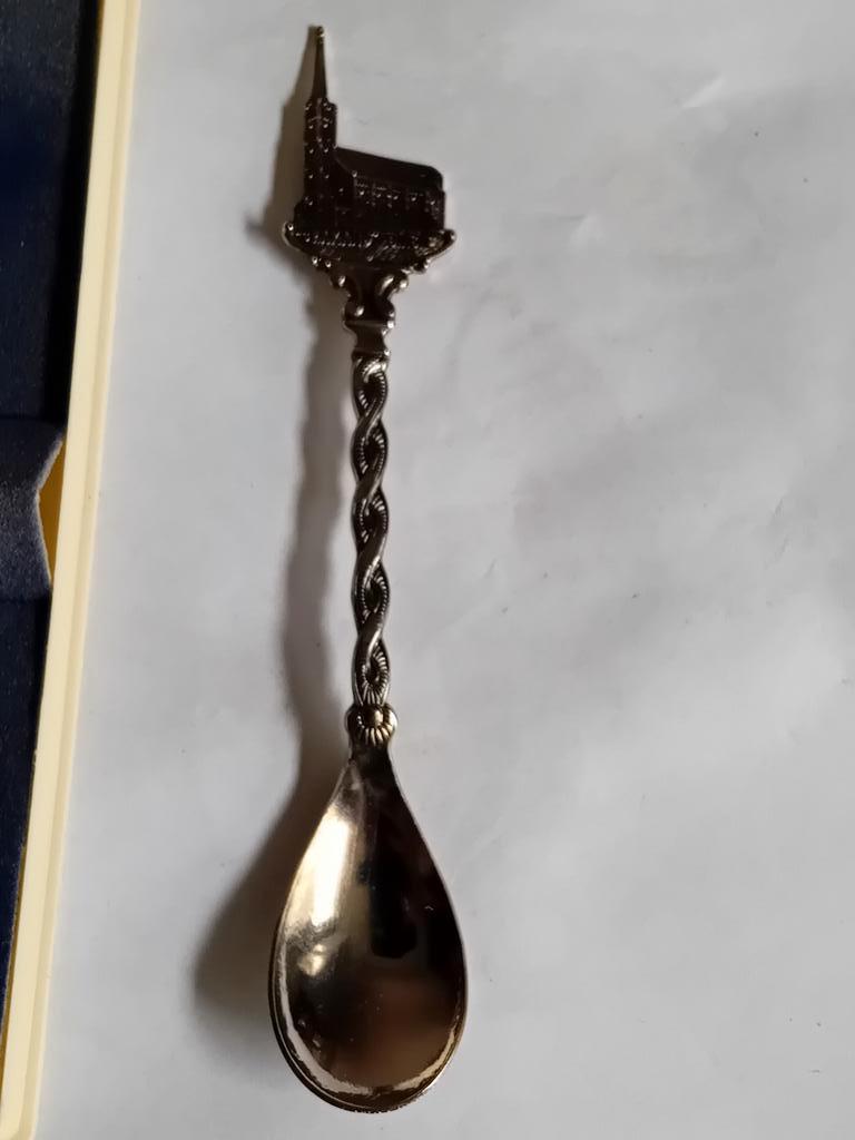 Saint Amand Lingne kleine souvenirlepel, Ophalen of Verzenden, Zo goed als nieuw