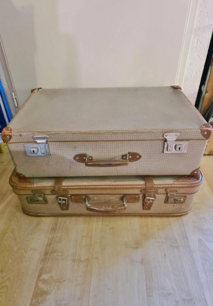 2 valises vintage, 65 cm et 70 cm, voir photos. Rétro, Enlèvement ou Envoi