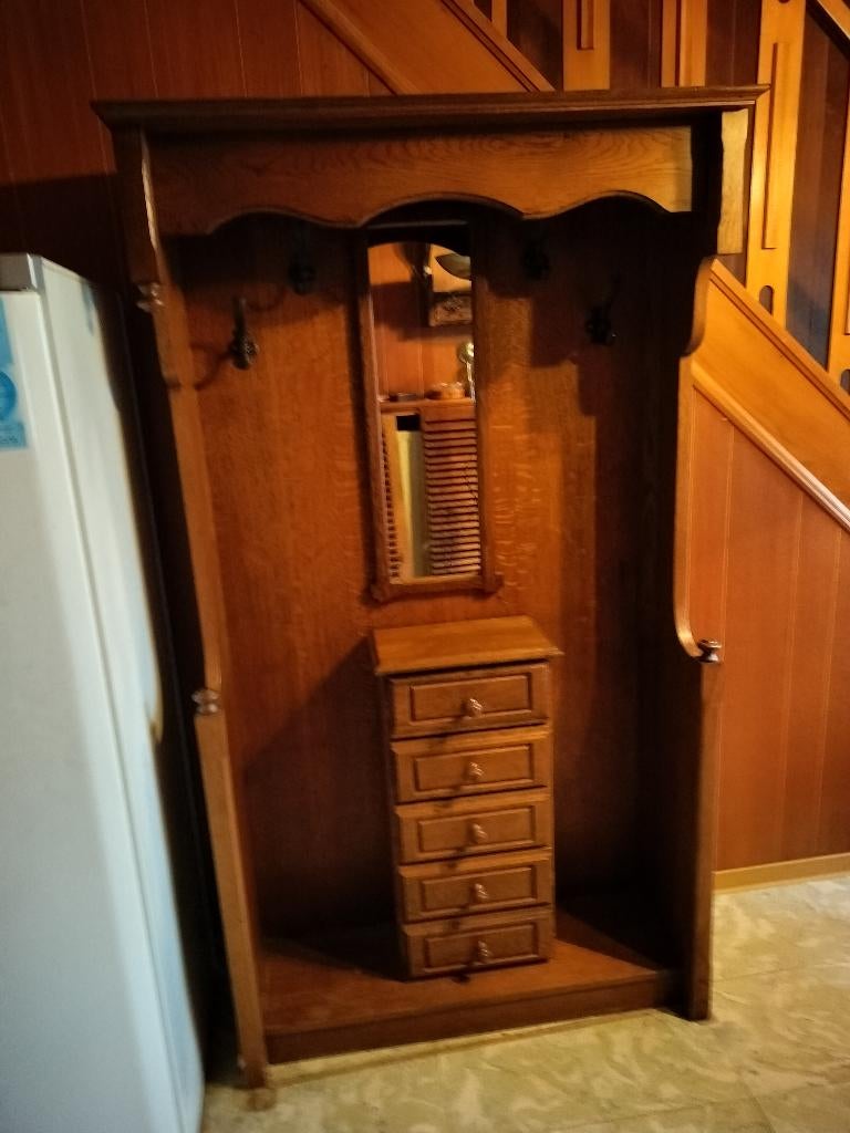 Te koop mooie antieke hal kast, Ophalen