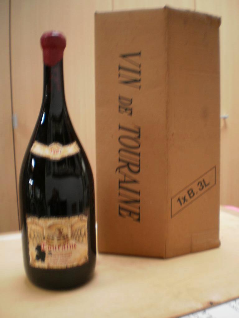 vin de touraine, Verzamelen, Ophalen, Frankrijk, Zo goed als nieuw, Rode wijn
