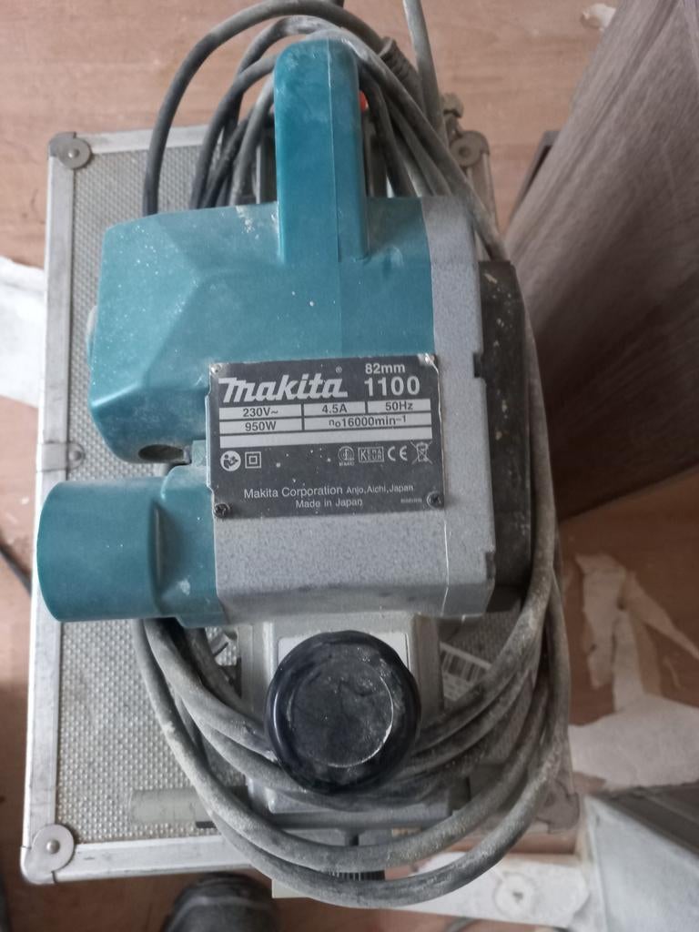 Schaafmachine makita, Ophalen