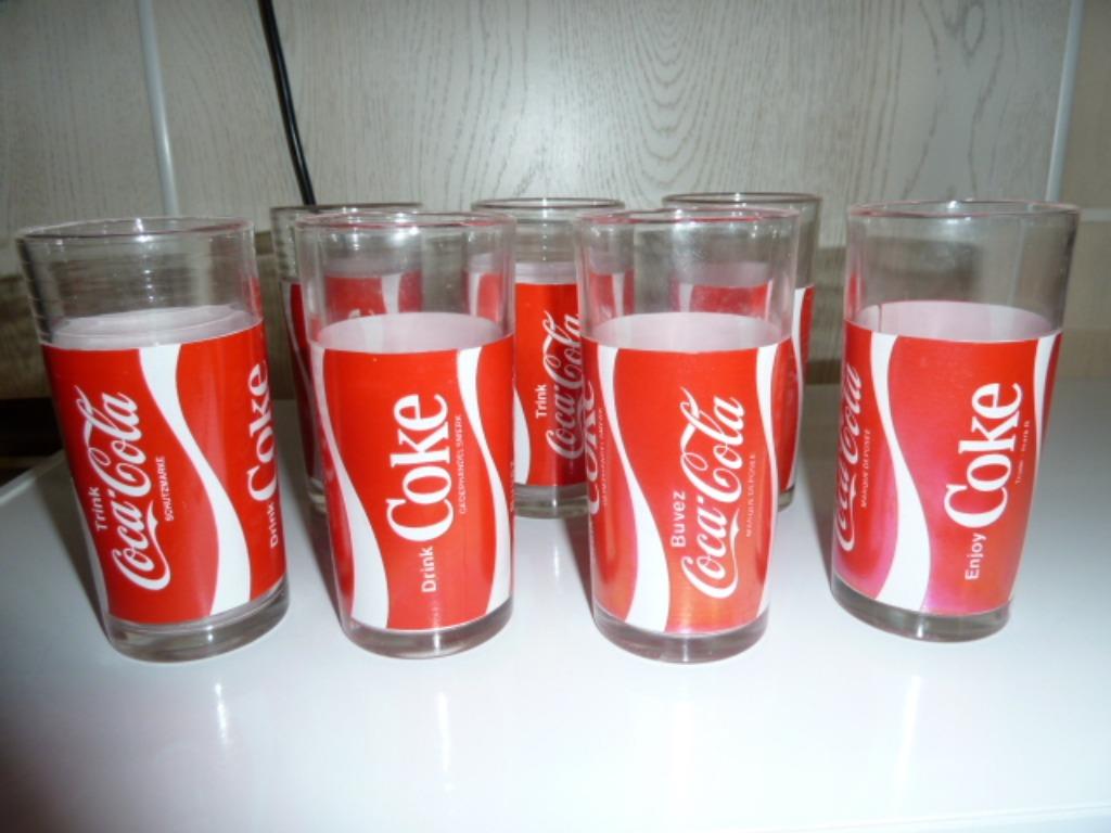 7 verres Coca-Cola imprimés rouge droits 7x25 cl et 3x33 cl, Enlèvement ou Envoi, Comme neuf, Verre à soda