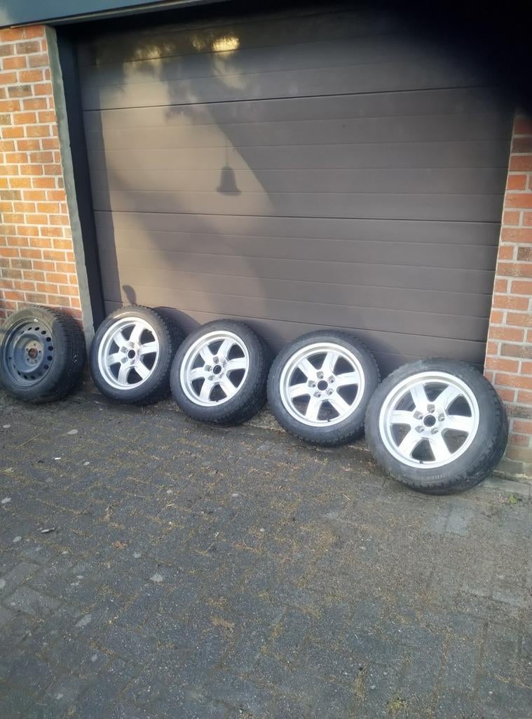 4 jantes en aluminium Audi+ de 17 pouces, 1 jante en acier,, Enlèvement, Pneu(s)