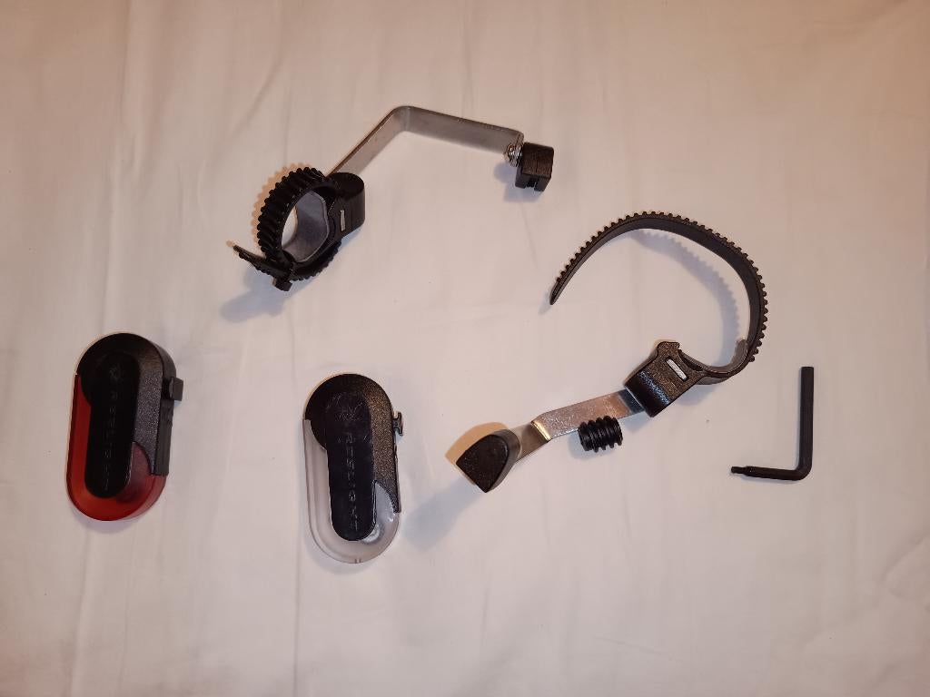 Reelight City Supreme batterijloze fietsverlichting, Fietsen en Brommers, Fietsaccessoires | Fietsverlichting, Ophalen, Waterbestendig