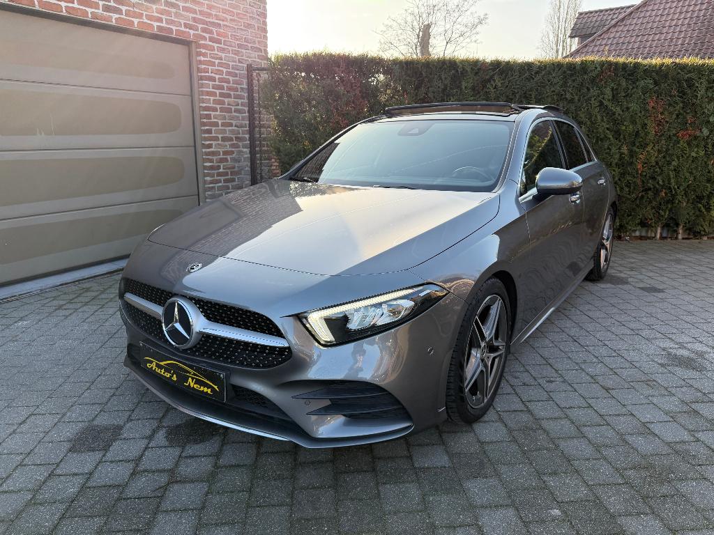 Mercedes A 180 AMG Line,GARANTIE,PANO,LED,NAVI,ACC,PDC,CAMER, Auto's, Mercedes-Benz, 4 cilinders, Lichtsensor, Alcantara, https://public.car-pass.be/vhr/5ddfb397-cdc8-49c6-9476-e5bc6443d455