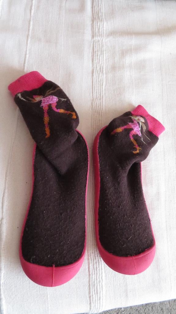 Pantoufles chaussettes Orchestra 33/34, Enfants & Bébés, Enlèvement ou Envoi, Utilisé, Chaussures, Fille