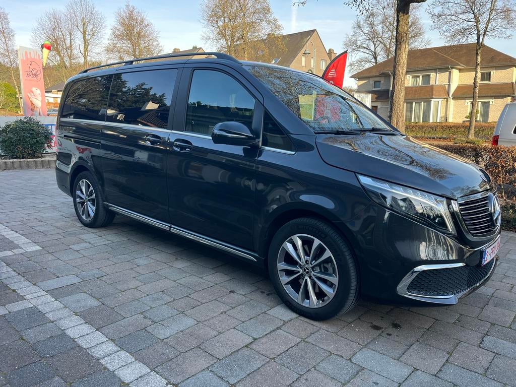 Mercedes Benz EQV300 exclusive/Avant garde, Auto's, Monovolume, Zwart, Leder, 5 deurs