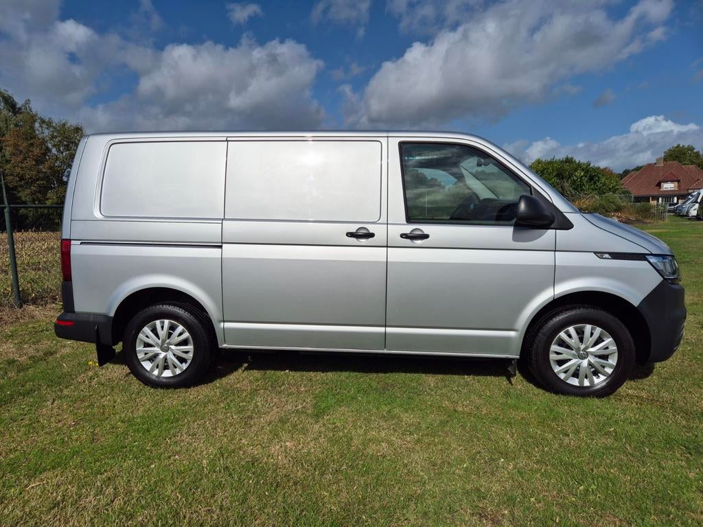 VW Transporter T6.1 150PK DSG Automaat 3-zit zeer nette bus, Automaat, Stof, Volkswagen, Zwart