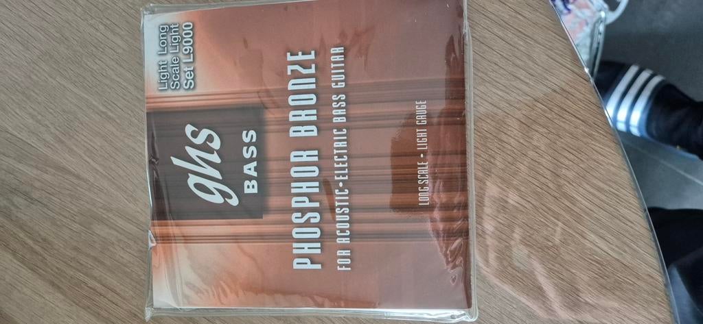 Basgitaar snaren voor acoustische bass of elektrisch, Musique & Instruments, Instruments à corde | Guitares | Basses, Enlèvement ou Envoi