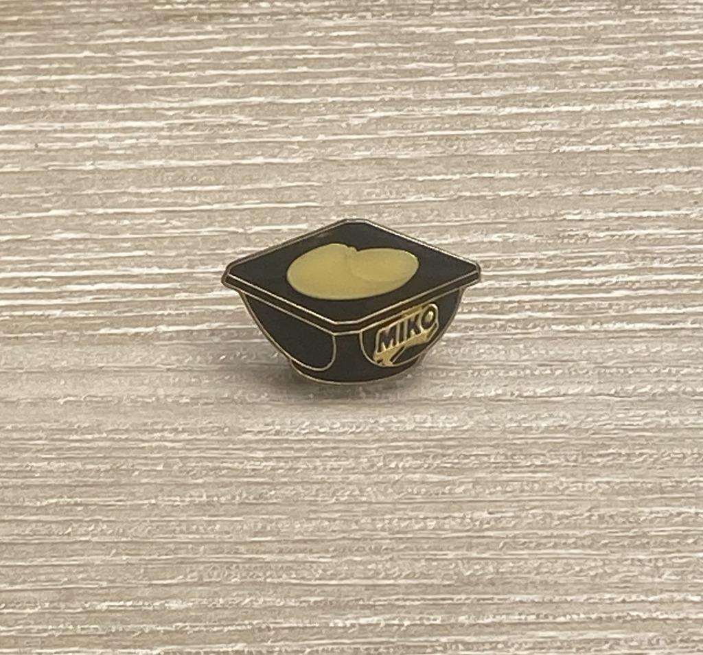 PIN - MIKO - IJS - ROOMIJS - CRÈME-GLACÉE, Verzenden, Gebruikt, Merk, Speldje of Pin