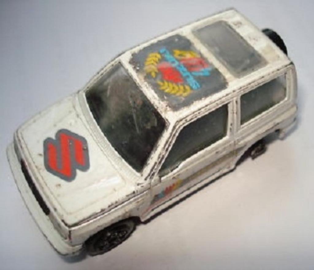 Suzuki Vitara Burago Bburago 1/43 1:43, Envoi, Utilisé, Voiture, Autres marques