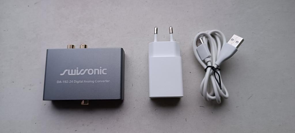 DAC Swissonic de chez Thomann avec alimentation, TV, Hi-fi & Vidéo, Enlèvement ou Envoi, Neuf