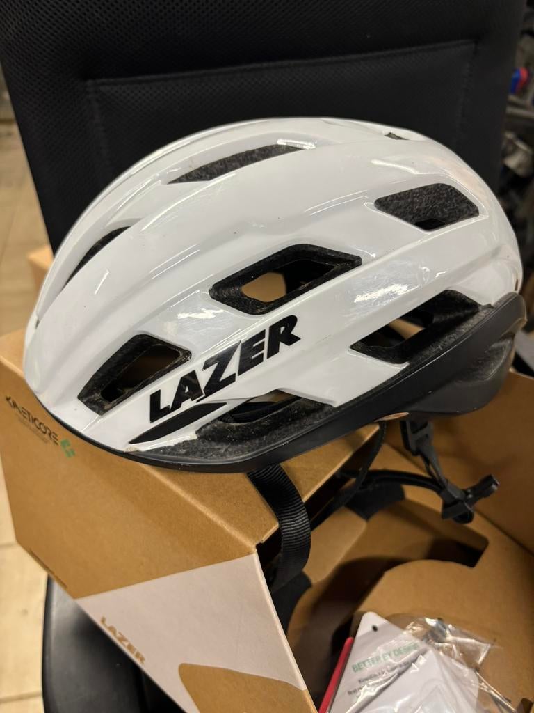 Lazer helm, Ophalen, Zo goed als nieuw