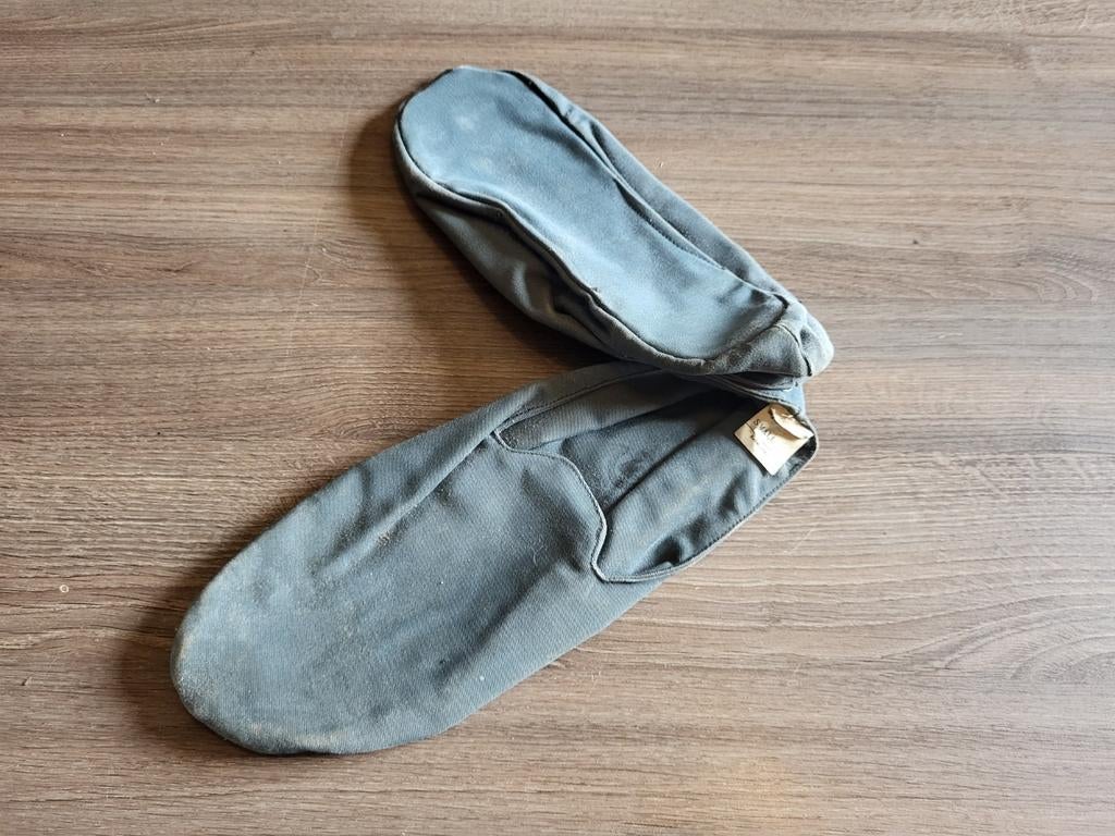 Pantoufles convalescence, Canada 2WW, Collections, Objets militaires | Seconde Guerre mondiale, Envoi