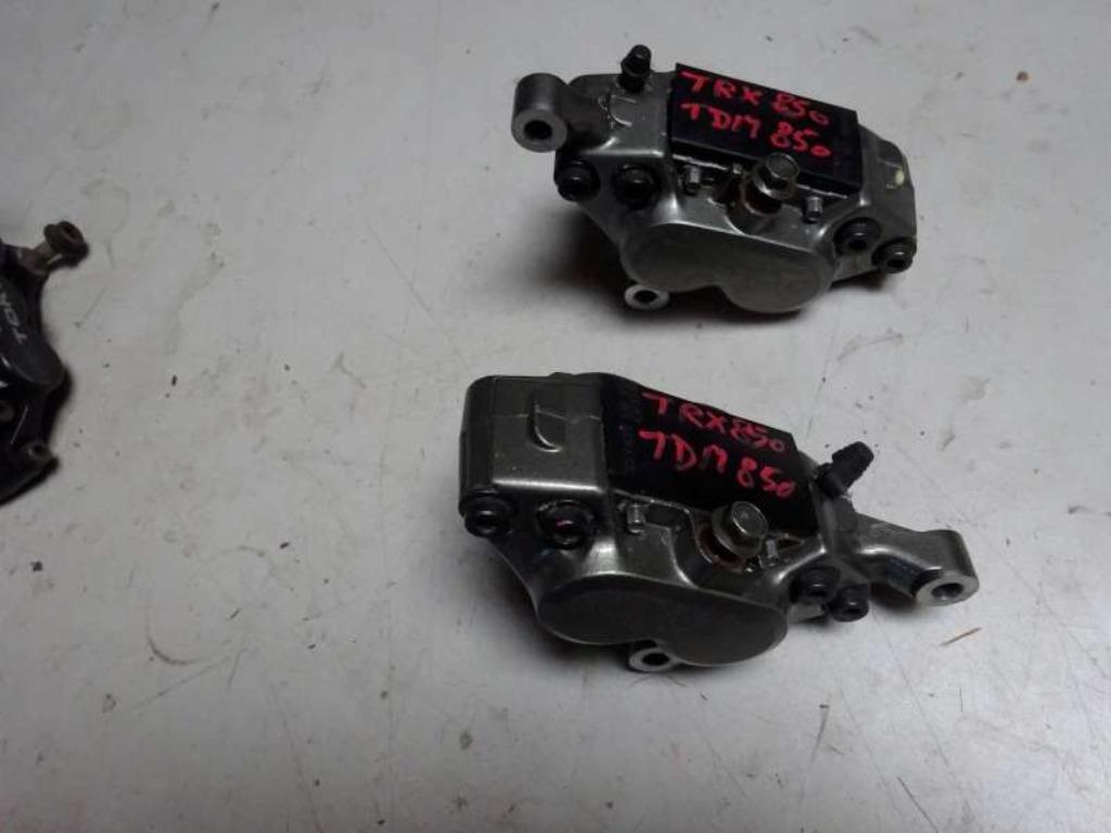 yamaha trx 850 en tdm 850 set voorste remklauwen, Ophalen of Verzenden, Gebruikt