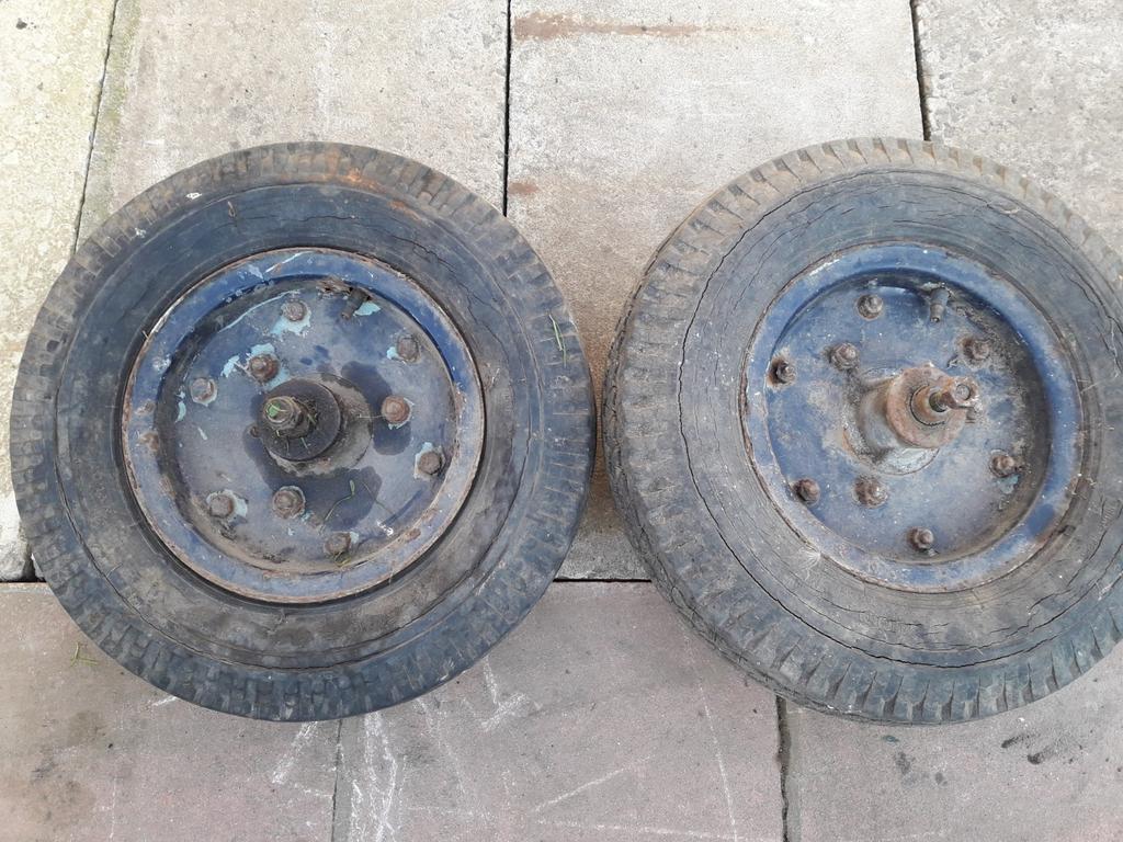 Twee wieltjes, Ophalen