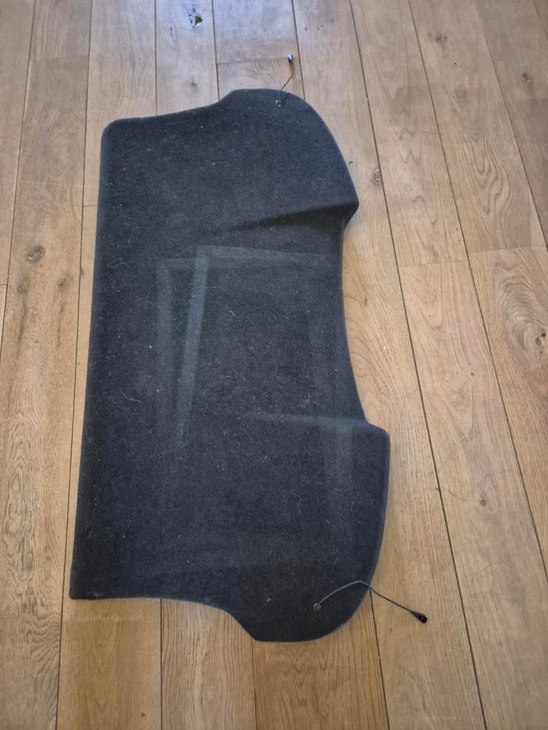 Étagère à chapeaux Seat Ibiza, Enlèvement