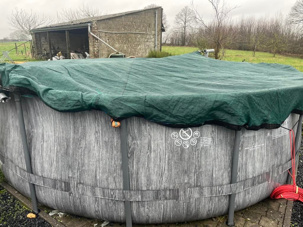 Piscine intex 16 m3 (4,80m diamètre), Ophalen, Zo goed als nieuw