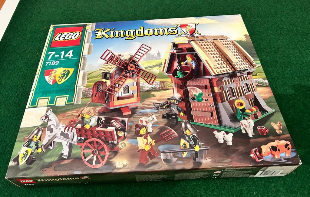 Lego 7189 Kingdoms Castle Mill Village Raid NIEUW verzegelde, Ophalen of Verzenden, Nieuw, Complete set, Lego