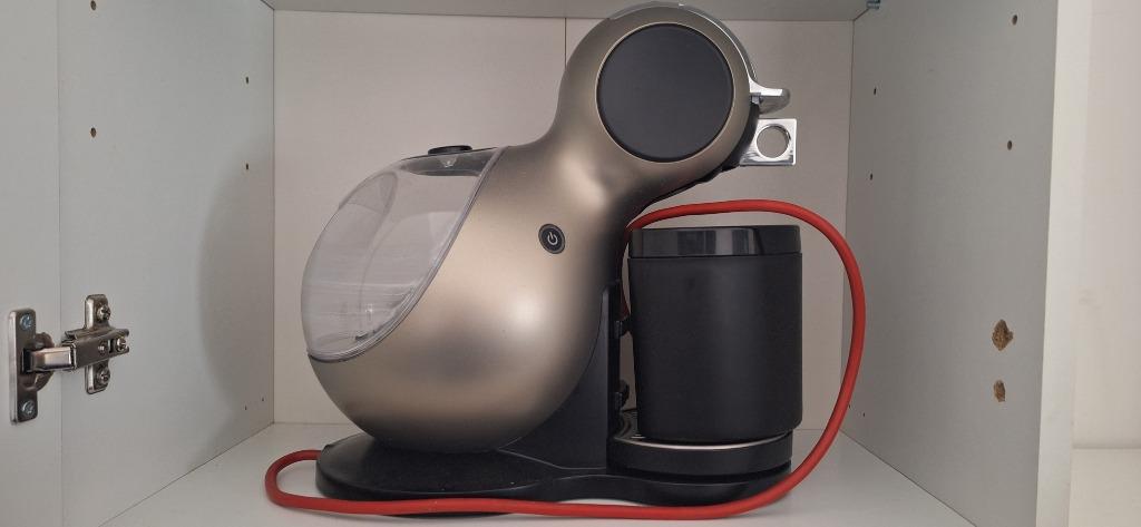 Krups Dolce gusto automatique, Réservoir d'eau amovible, Dosettes et capsules de café, 1 tasse, Comme neuf