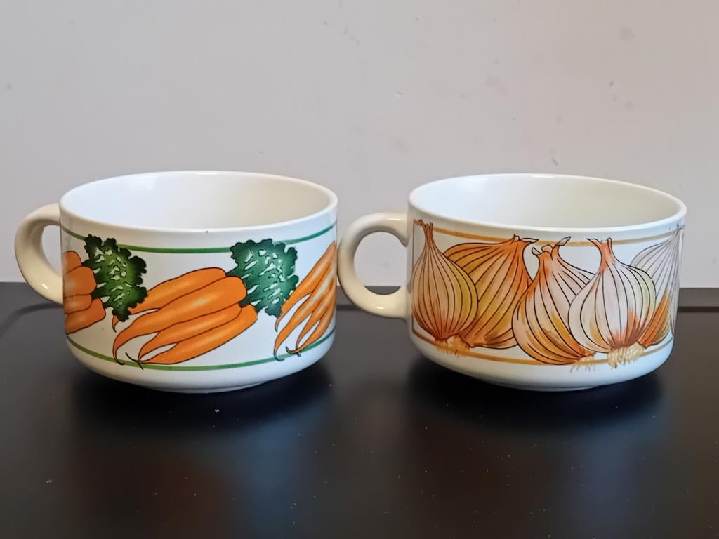 2 Ancien Bols à soupe, Maison & Meubles, Enlèvement ou Envoi, Utilisé, Tasse(s) et/ou soucoupe(s)